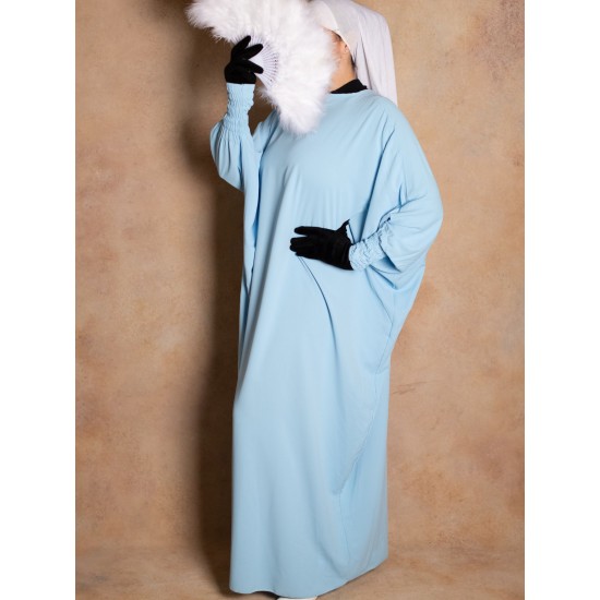 Abaya bleu ciel  manches serrées en soie de medine
